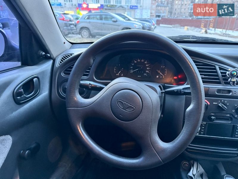 Седан Daewoo Lanos 2006 в Киеве