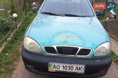 Седан Daewoo Lanos 1998 в Ужгороде