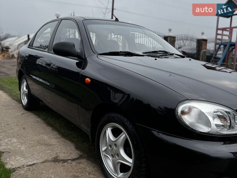 Седан Daewoo Lanos 2009 в Снятине