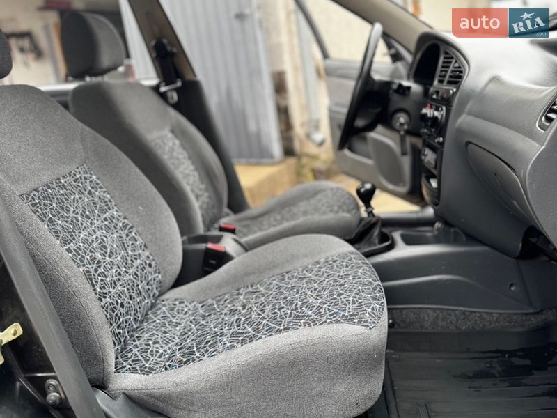 Седан Daewoo Lanos 2009 в Снятине