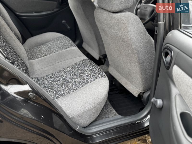 Седан Daewoo Lanos 2009 в Снятине