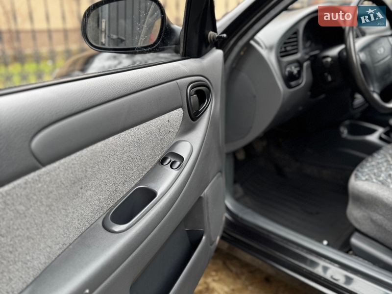 Седан Daewoo Lanos 2009 в Снятине