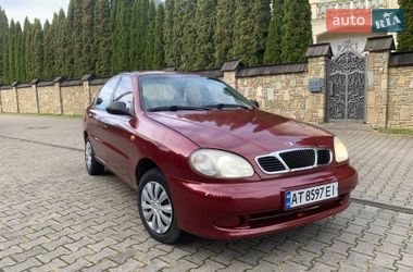 Седан Daewoo Lanos 2004 в Надвірній