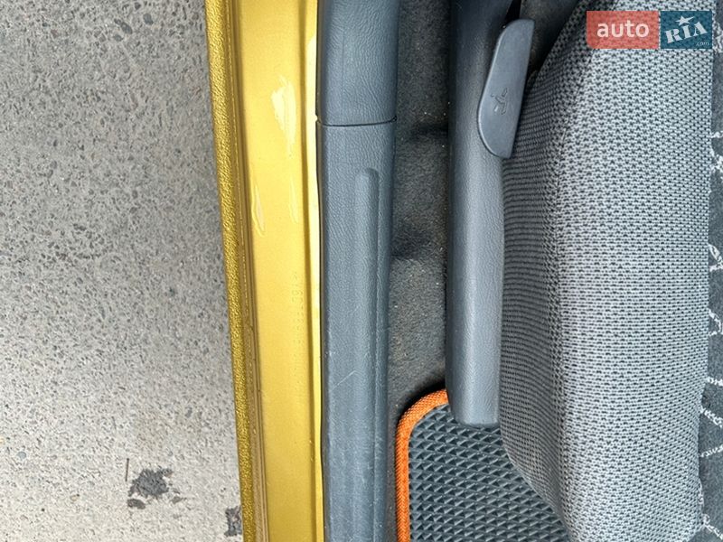 Седан Daewoo Lanos 2002 в Львове