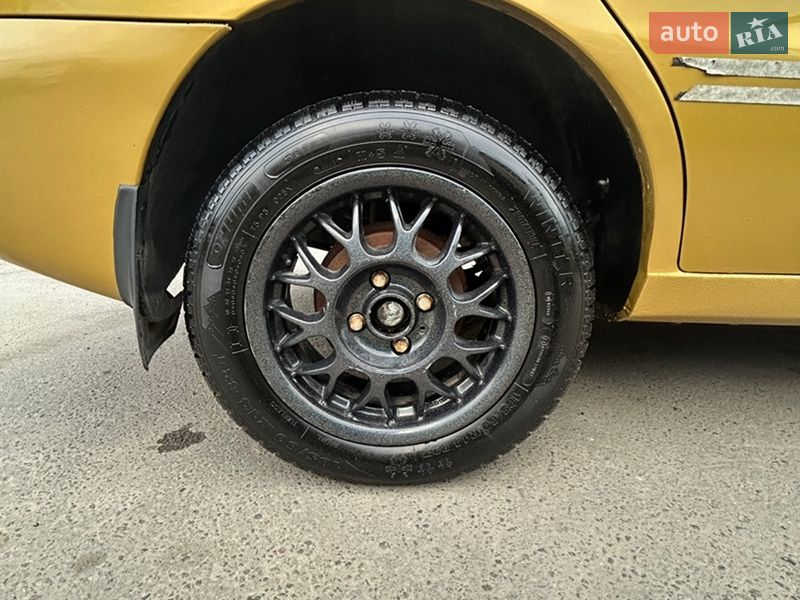 Седан Daewoo Lanos 2002 в Львове