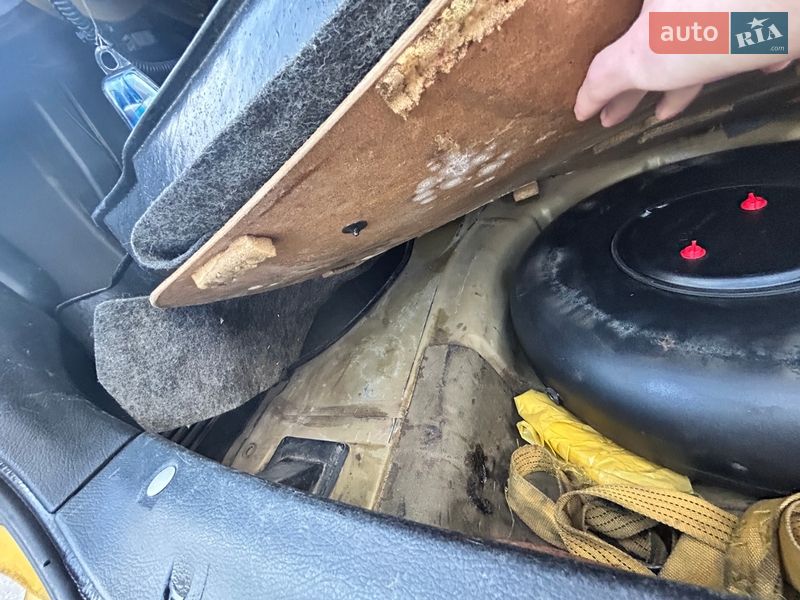 Седан Daewoo Lanos 2002 в Львові