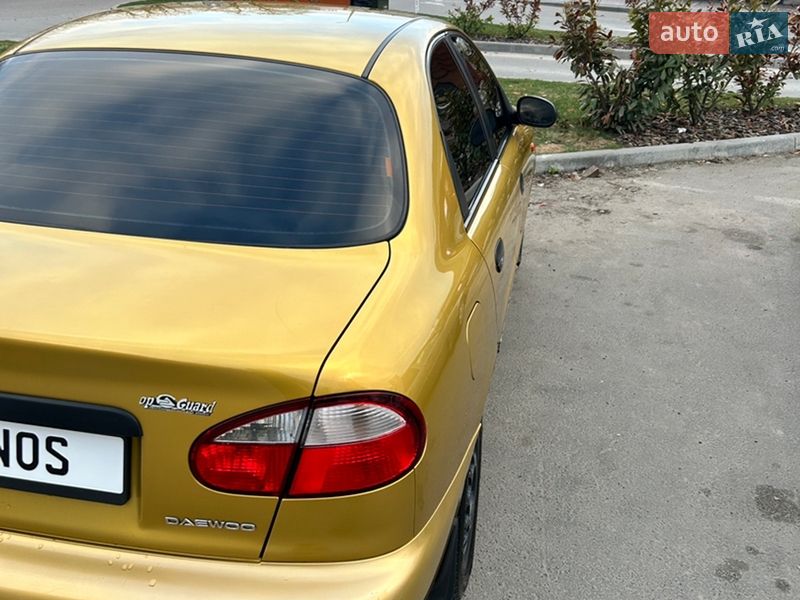 Седан Daewoo Lanos 2002 в Львове