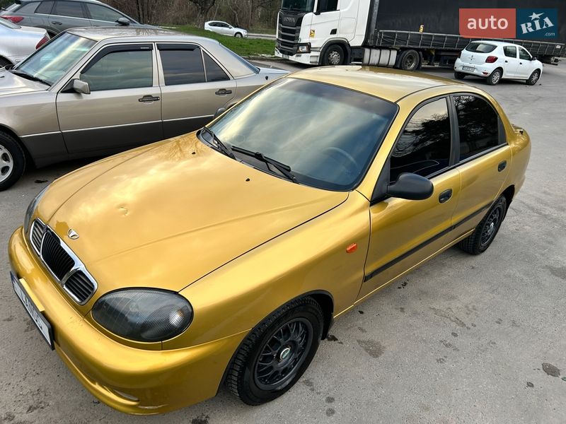 Седан Daewoo Lanos 2002 в Львове