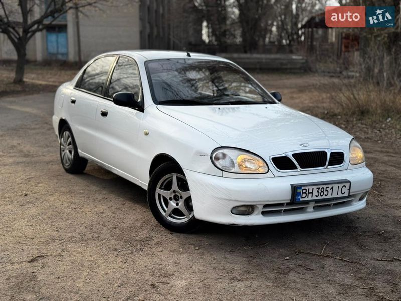 2005 Daewoo Lanos, VIN Y6DTF69YD5W256816:plate — фото 1 (autoria)