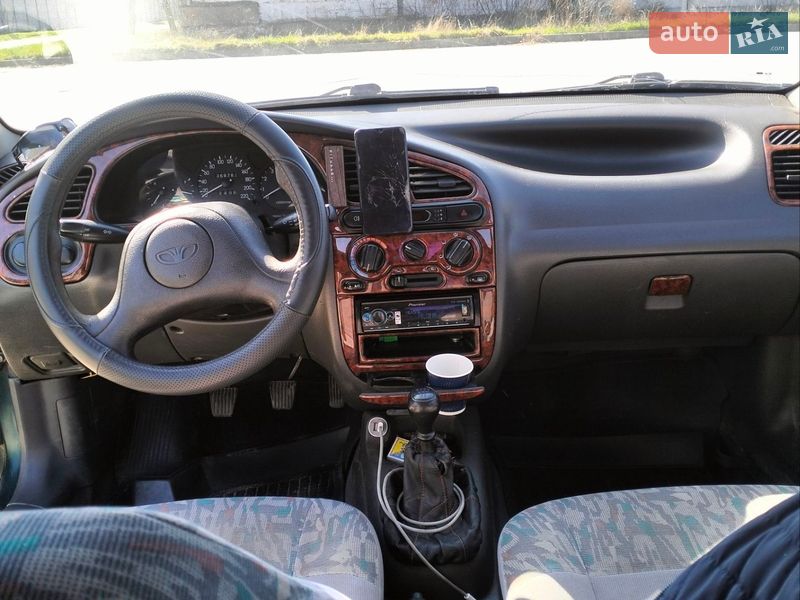 Седан Daewoo Lanos 2000 в Харькове