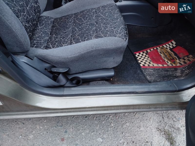 Седан Daewoo Lanos 2004 в Харькове