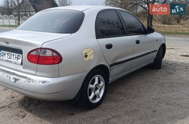 Седан Daewoo Lanos 2002 в Малині