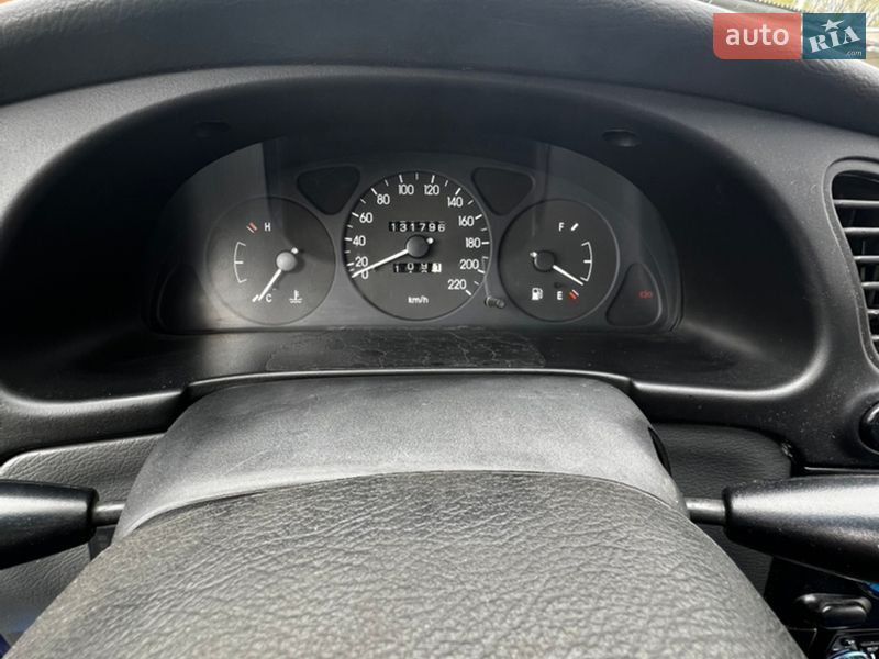 Седан Daewoo Lanos 2009 в Долині