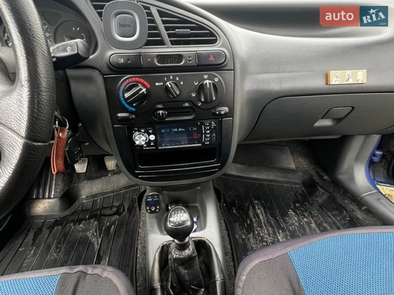 Седан Daewoo Lanos 2009 в Долині