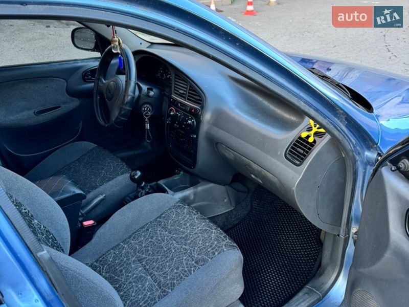 Седан Daewoo Lanos 2008 в Рівному