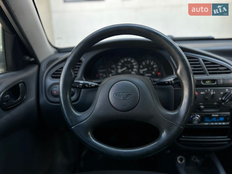 Седан Daewoo Lanos 2003 в Николаеве