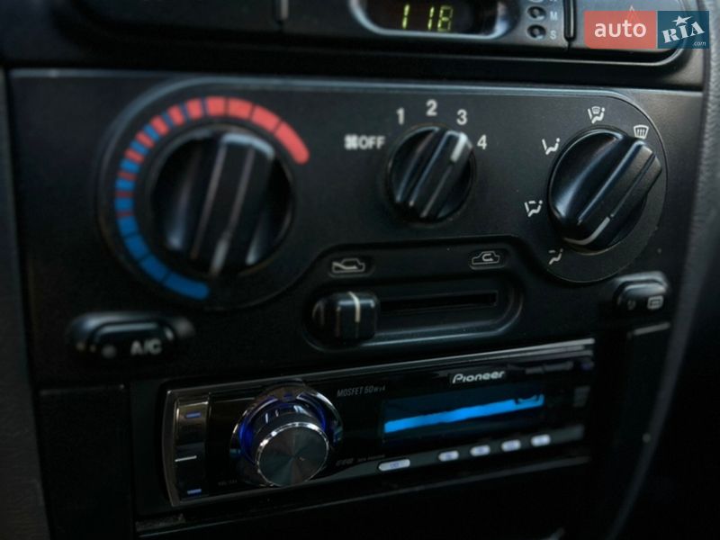 Седан Daewoo Lanos 2003 в Николаеве