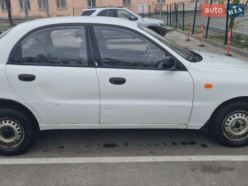Седан Daewoo Lanos 2008 в Києві