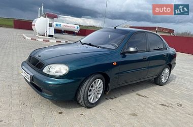 Седан Daewoo Lanos 2004 в Беляевке