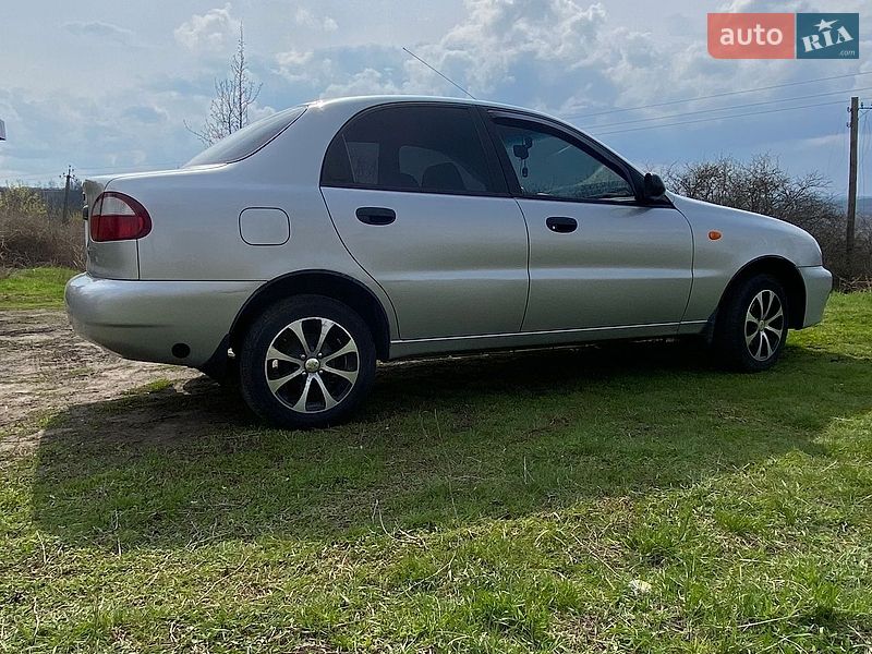 Седан Daewoo Lanos 2006 в Шишаки