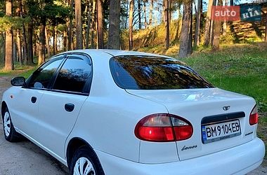 Седан Daewoo Lanos 2004 в Тростянці