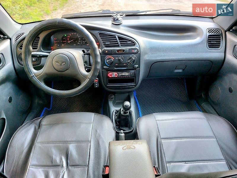Седан Daewoo Lanos 2004 в Тростянці