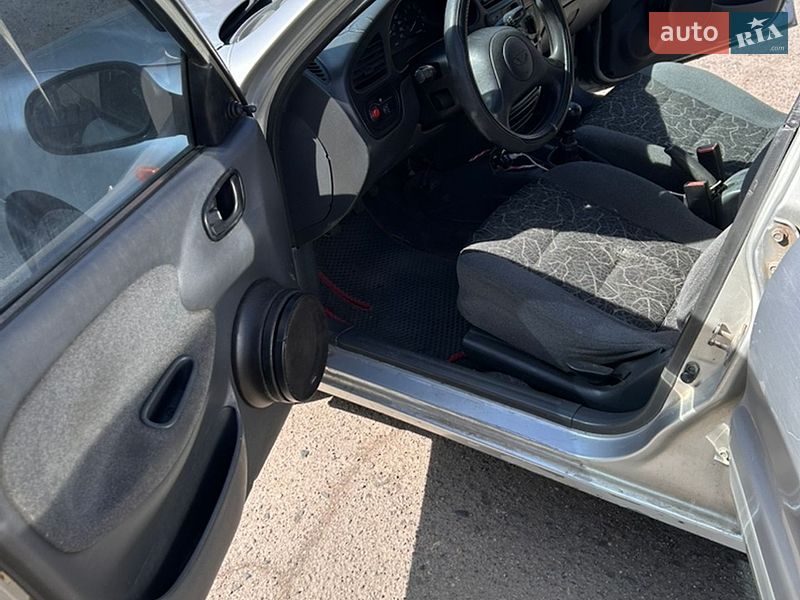 Седан Daewoo Lanos 2006 в Кривому Розі