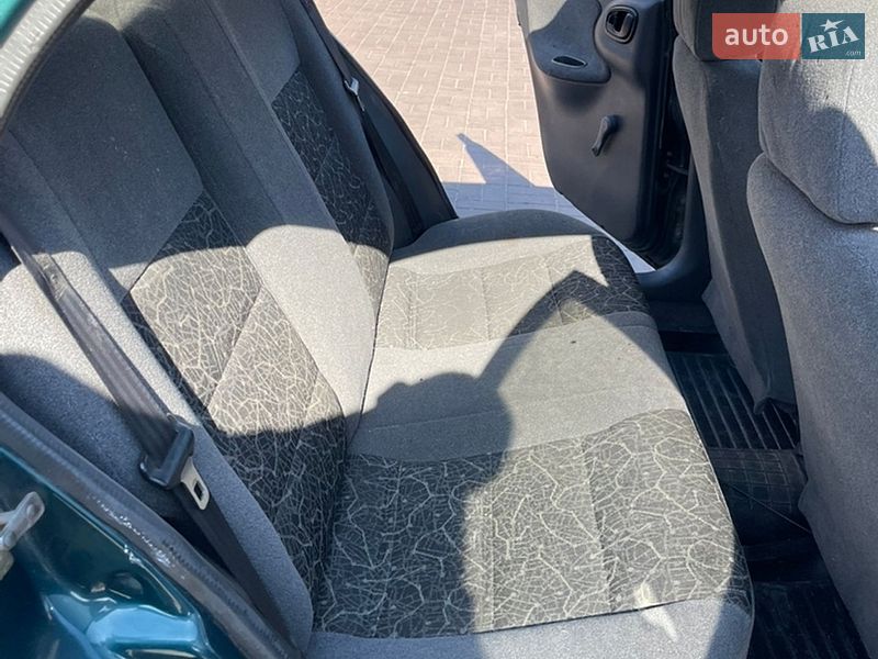 Седан Daewoo Lanos 2005 в Днепре