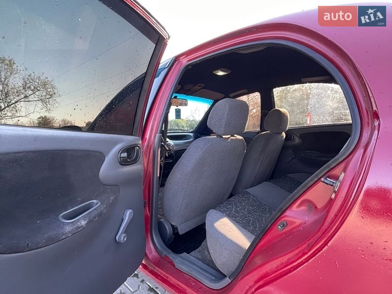 Седан Daewoo Lanos 2009 в Чернівцях
