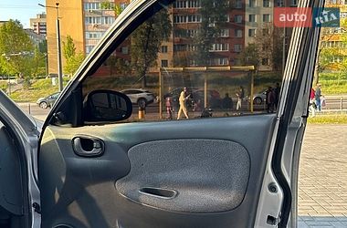 Седан Daewoo Lanos 2005 в Дніпрі