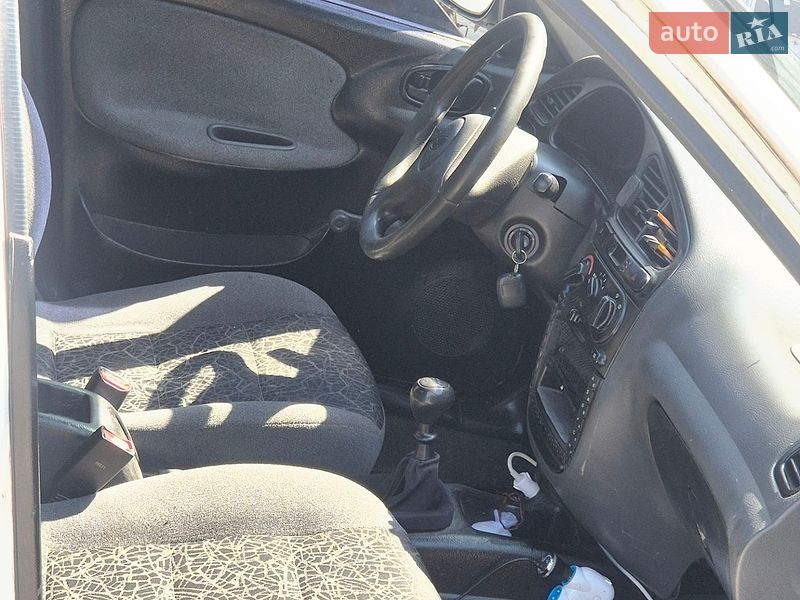 Седан Daewoo Lanos 2006 в Дніпрі