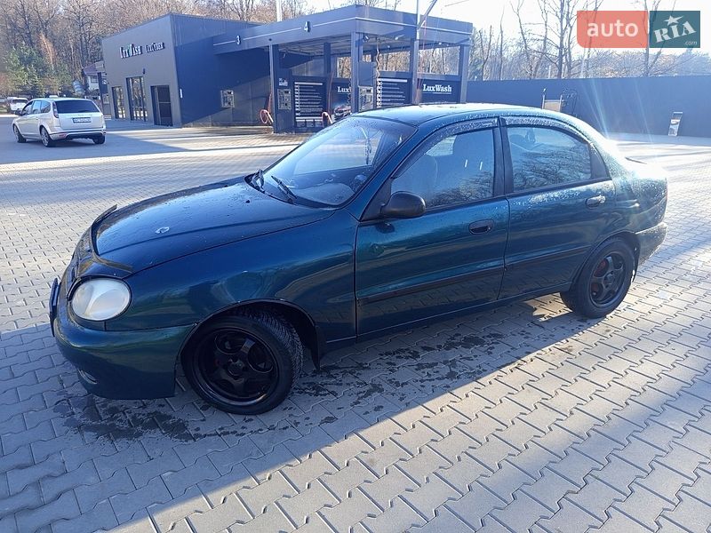 Седан Daewoo Lanos 1998 в Дрогобыче