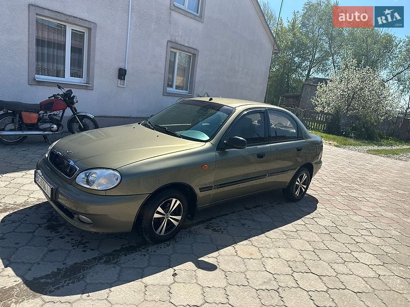 Седан Daewoo Lanos 2005 в Жовкве