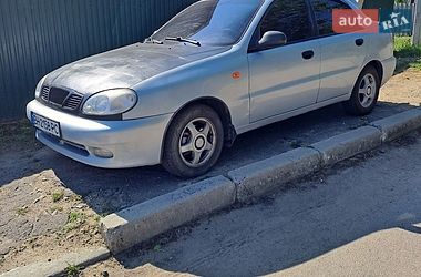 Седан Daewoo Lanos 2004 в Рені