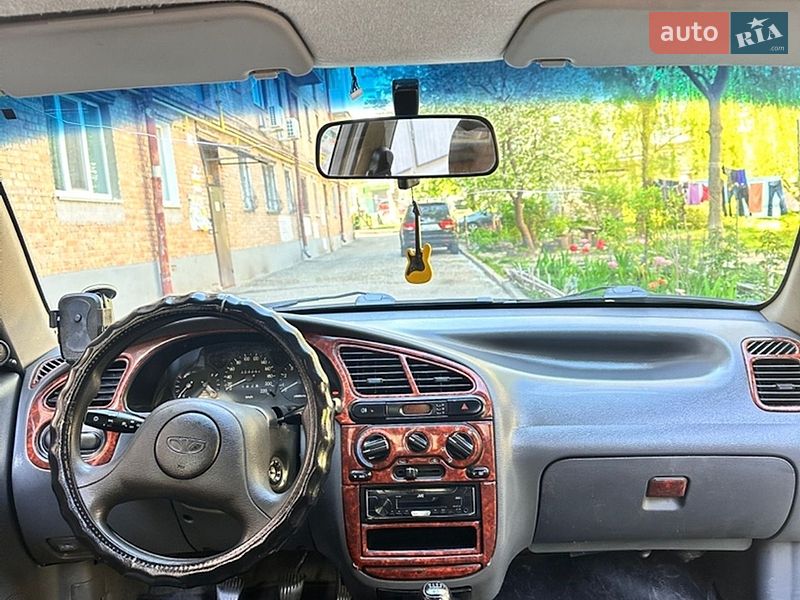 Седан Daewoo Lanos 2004 в Киеве