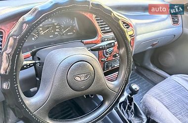 Седан Daewoo Lanos 2004 в Киеве