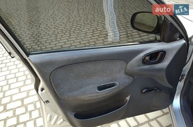 Седан Daewoo Lanos 2005 в Львові