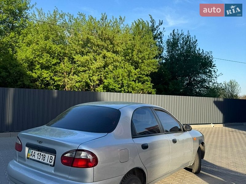 Седан Daewoo Lanos 2008 в Києві