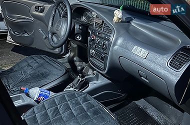 Седан Daewoo Lanos 2011 в Полтаві