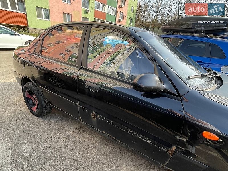 Седан Daewoo Lanos 2006 в Києві