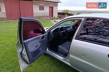 Седан Daewoo Lanos 2006 в Кицмани