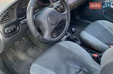 Седан Daewoo Lanos 2000 в Дніпрі