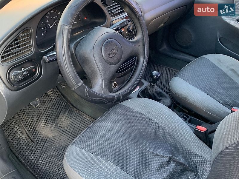 Седан Daewoo Lanos 2000 в Дніпрі