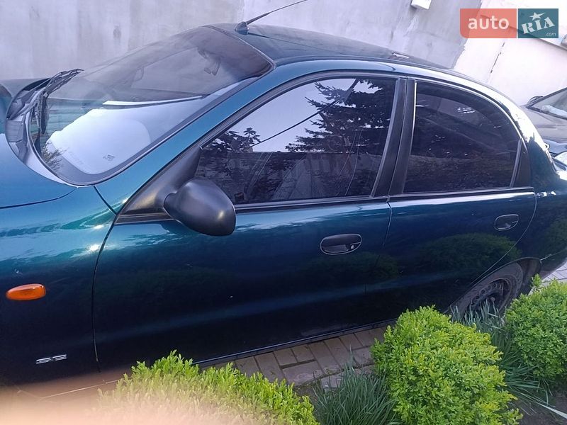 Седан Daewoo Lanos 2004 в Дніпрі