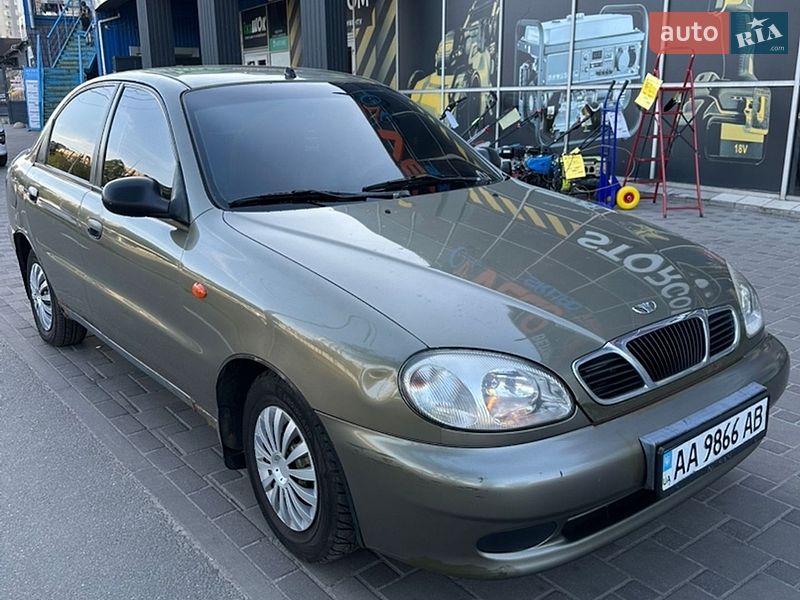 Седан Daewoo Lanos 2004 в Києві