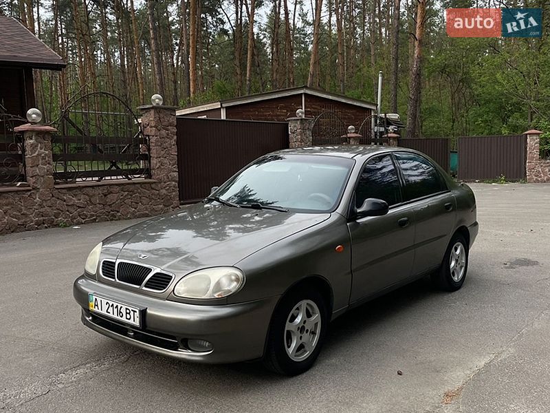 Седан Daewoo Lanos 2001 в Києві