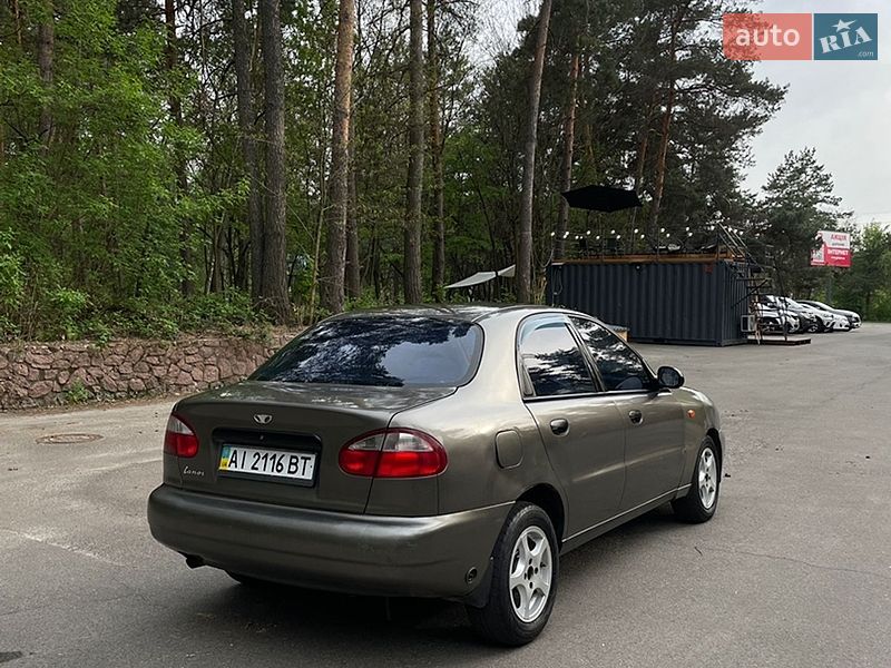 Седан Daewoo Lanos 2001 в Києві