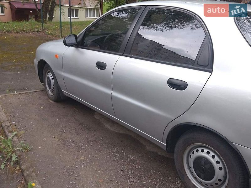 Седан Daewoo Lanos 2007 в Ровно