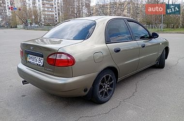 Седан Daewoo Lanos 2004 в Киеве