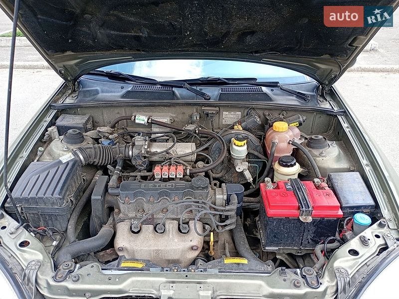 Седан Daewoo Lanos 2004 в Киеве